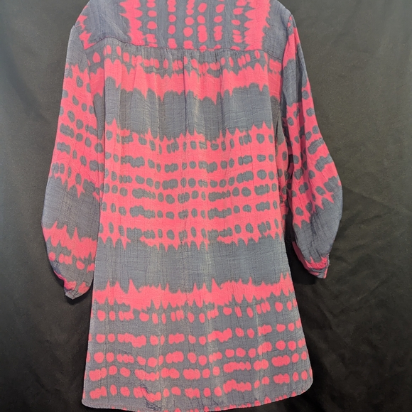 Kim Rogers Metallic Blue and Red Buttoned Tunic - 2X - Picture 4 of 5